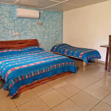 Hotel Robinson Plage Lomé Cameră foto